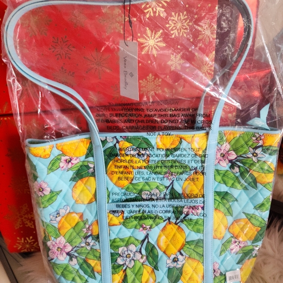 Vera Bradley Small Trimmed Tote Bag in Lemon Grove - Picture 5 of 5